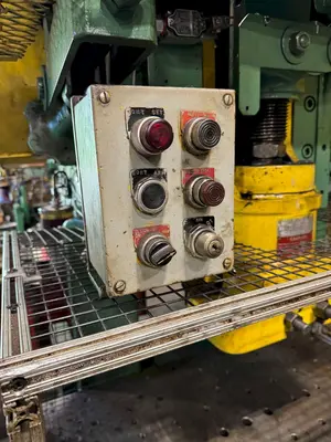 80 TON L&J OBI PRESS. STOCK # 0683324