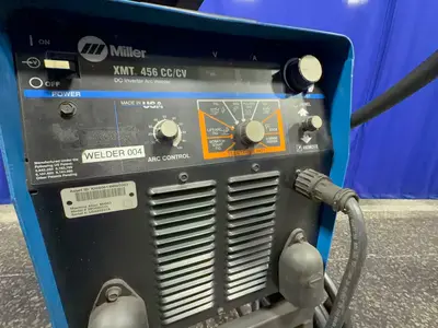 USED MILLER XMT 456 CC/CV