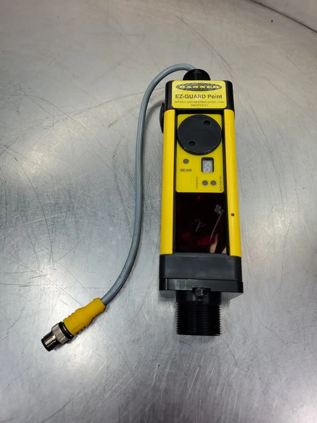 Banner SPR1 EZ-GUARD Point Sensor - .8-70M RANGE, 24VDC. 5E-24