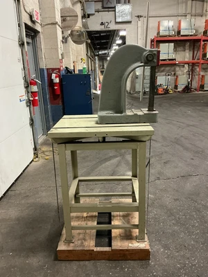 Used FAMCO _UNKNOWN_ Arbor Presses Ohio US | Equipment Recovery Corp. #1331798