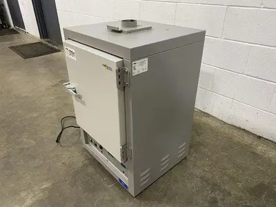 USED VWR SCIENTIFIC PRODUCTS 1330GM