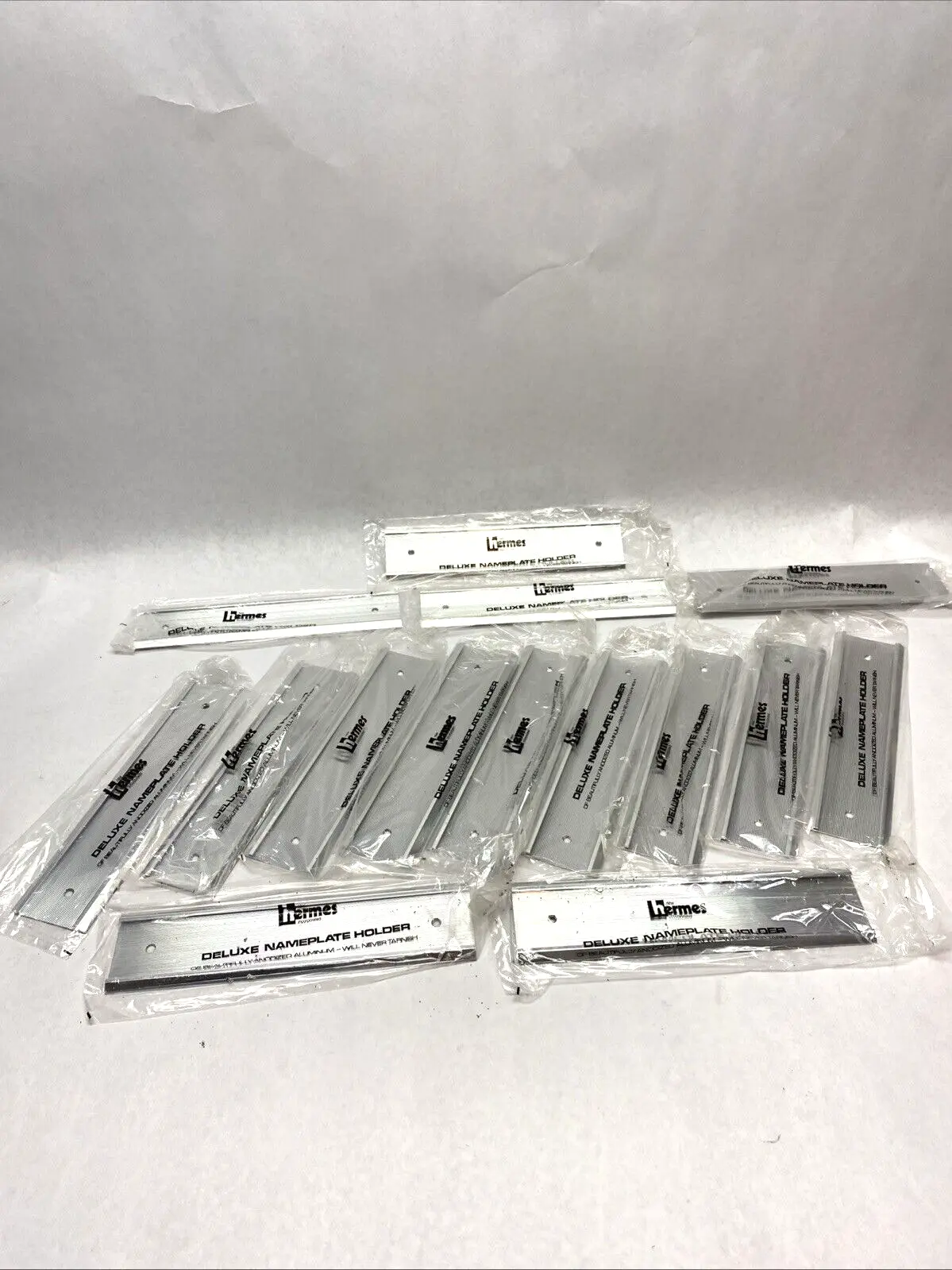 New | in-Stock Hermes Hermes Deluxe Wall Name Plate Holder Office Equipment Michigan US | Maverick Industrial Sales #1462852