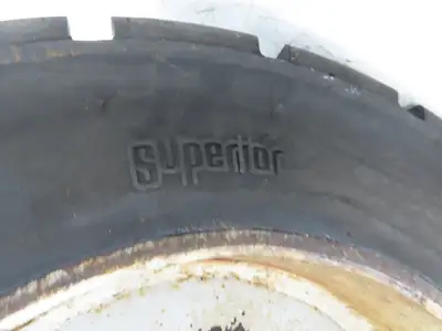PowerBoss Minuteman SW/62U Front Tire Solid Rubber 500 X 8 With 5 Lug Rim