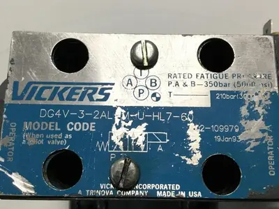 USED VICKERS DG4V-3-2AL-M-U-HL7-60