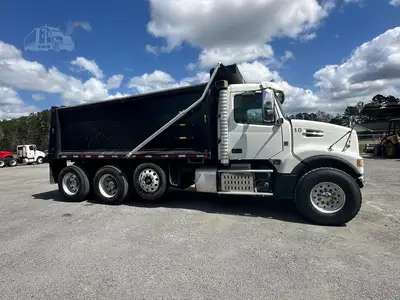 Used 2017 VOLVO VHD84F200 Dump trucks South Carolina US | Palmetto Machinery #1427259