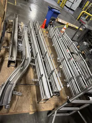 USED 2018 ALLIANCE INDUSTRIAL BOTTLE TRACK CONVEYOR SYSTEM
