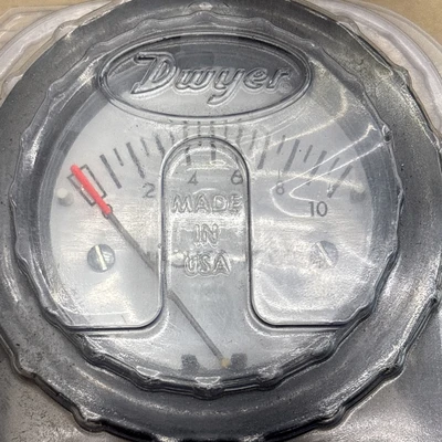 NEW Dwyer 2-5010