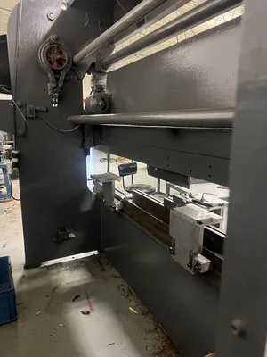 VERSON Mechanical Brake Press Brake | Universal Press & Machinery (UPM) (4)