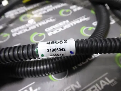 Volvo Penta 21966042 Injector to Tank Hose Assembly 46682 19W16 New