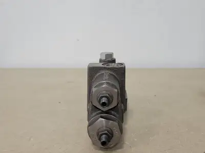 USED EATON 10F167