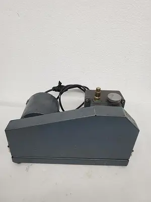 WELCH DUO-SEAL 1399 VACUUM PUMP