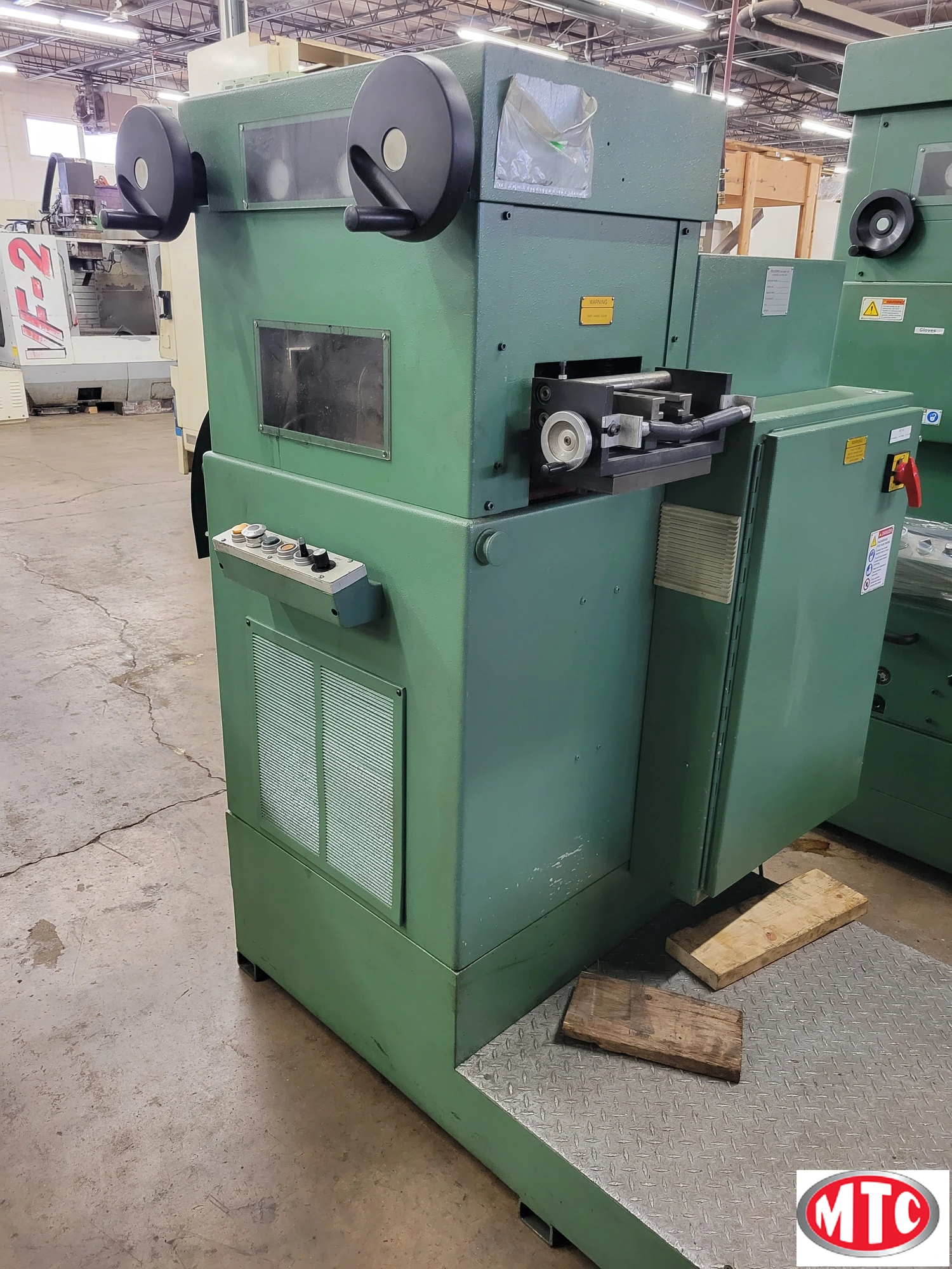 Bruderer Leveler and pallet decoiler unit