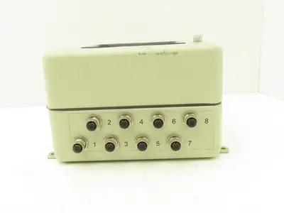 Allen Bradley 440F-C28011 MatGuard Guardmaster Safety Mat Control Unit 8 Inputs