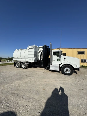 2015 GUZZLER CLASSIC Industrial Air Handler | VacSource (2)