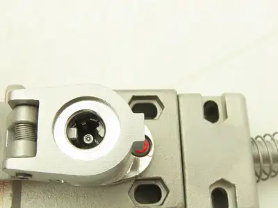 Allen Bradley 440T-MSALE10BC Guardmaster Trapped Key Interlock Switch No Key