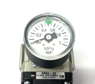 Used SMC Modular Regulator w/ Gauge 1/4" NPT Ports Air Pressure Regulators Michigan US | Maverick Industrial Sales #1389635