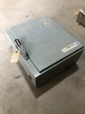 Allen Bradley 512DAB6P26R NEMA COMBINATION STARTER W/ DISCONNECT NEMA 3