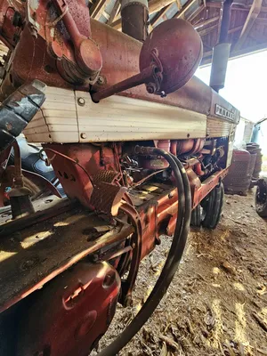FARMALL 560 Tractor | Iron Listing (27)