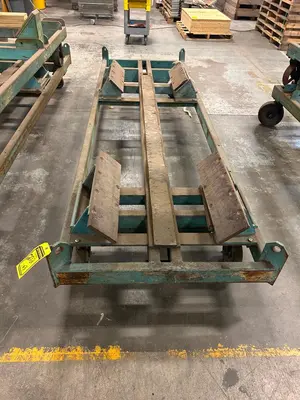 Used _UNKNOWN_ _UNKNOWN_ Distribution and Warehouse Trolleys Virginia US | Myron Bowling Auctioneers Inc #1561989