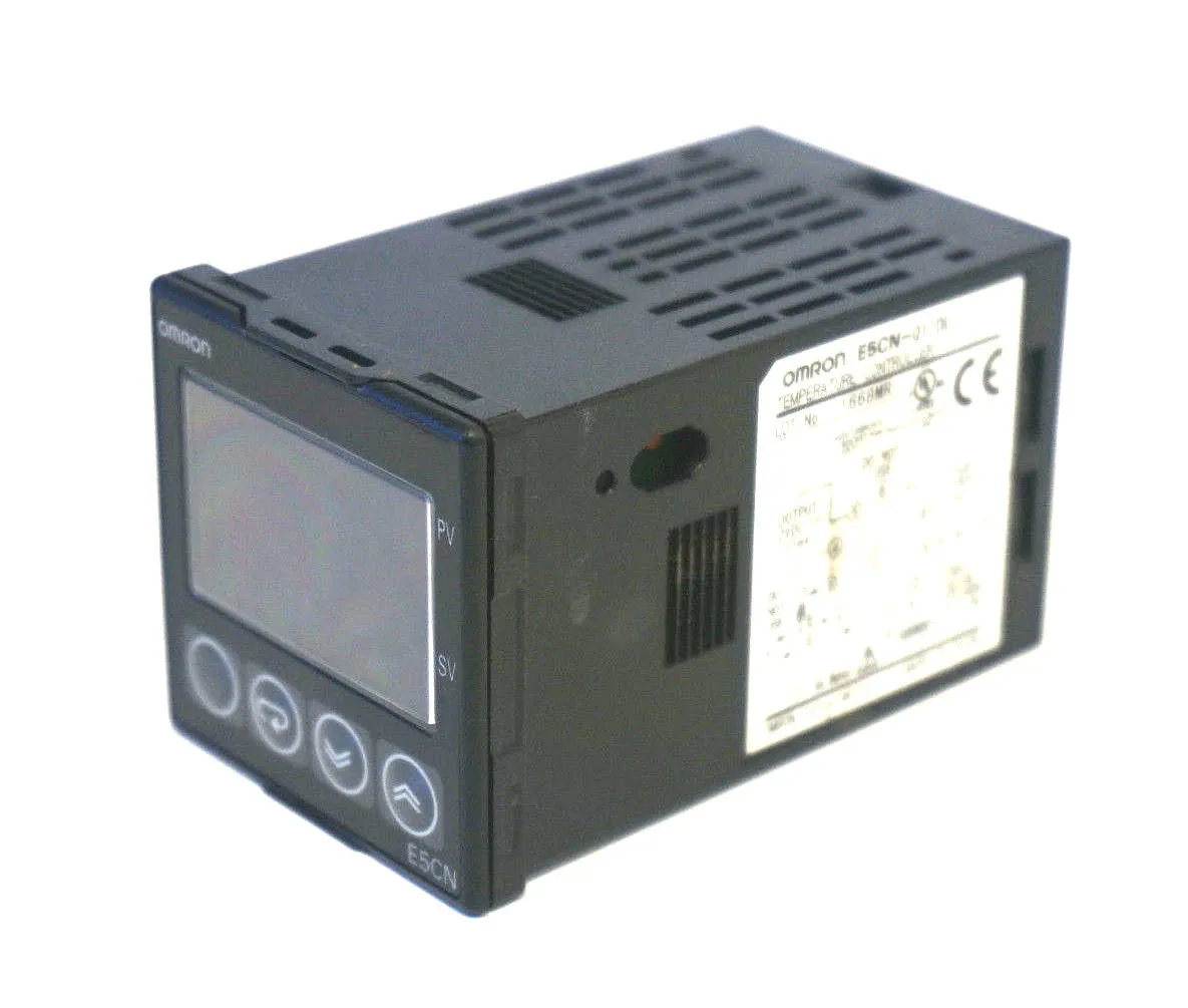 USED OMRON E5CN-Q1TDU TEMPERATURE CONTROLLER E5CNQ1TDU