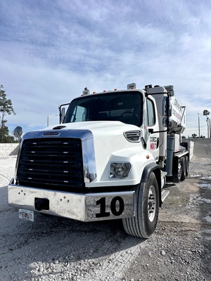 2020 CEMENTECH C60 Volumetric Concrete Mixer | Iron Listing (1)