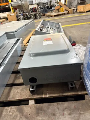 USED Square D H364