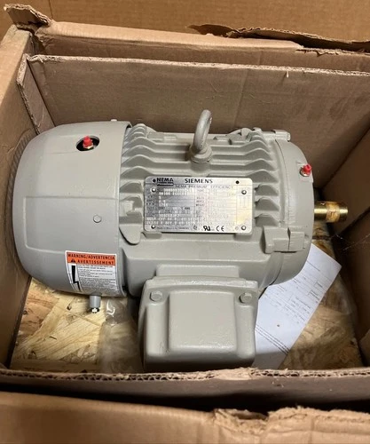 NEW Siemens 1LE24211CB312AA3