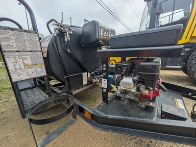 2025 LEEBOY L300T Asphalt Distributor | Mid South Machinery (1)