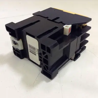 USED ALLEN BRADLEY 100-A09ND3 SER B