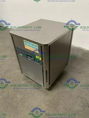 USED BUCHI B-740 RECIRULATING CHILLER, TEMPERATURE RANGE OF -10°C TO +40°C, 230V