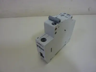 USED ALLEN BRADLEY 1492-SP1D150 SER C