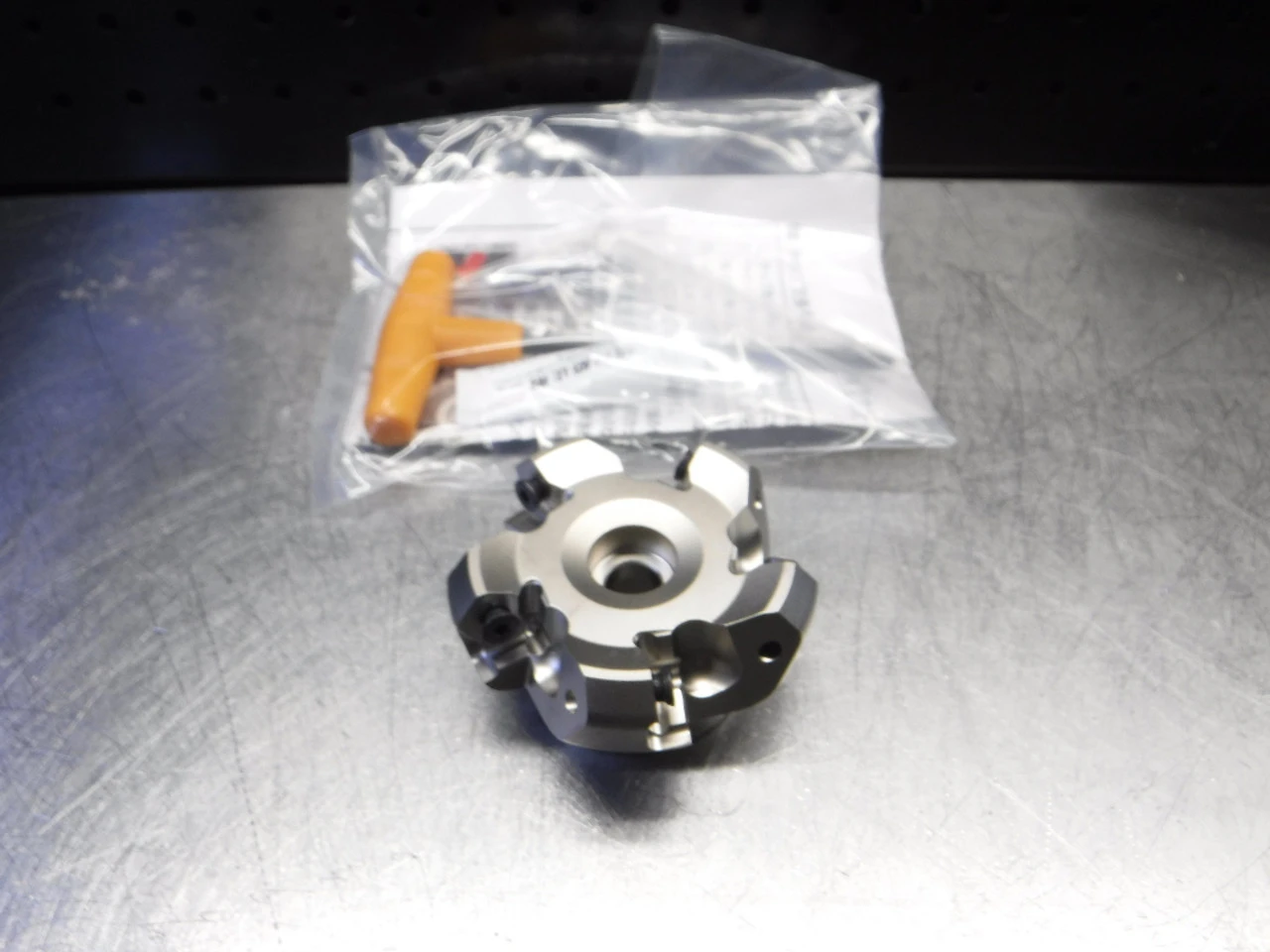 Kyocera 2.5"-3.012" Indexable Facemill 3/4" Arbor MFPN452500R-5T (LOC2035B)