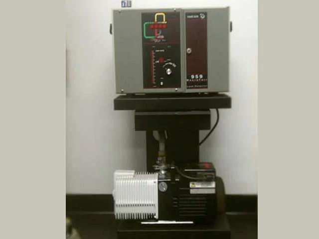 Varian 959D Turbo Portable Leak Detector