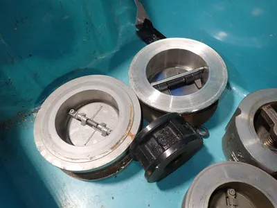 4" Valves
