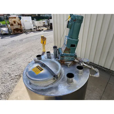 Used Stainless Steel Vertical Mix Tank – 260 Gallon