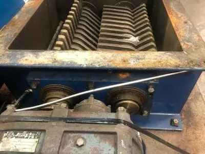 USED 1999 WORLDWIDE SMR