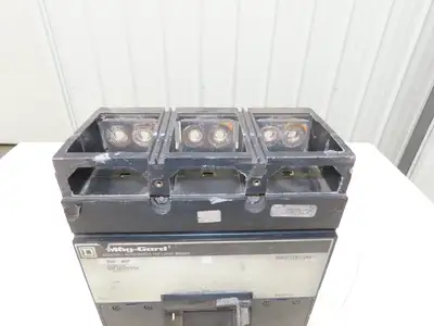 Square D MHF3660030M Molded Case Circuit Breaker 600A 3 Pole 600VAC 1PH