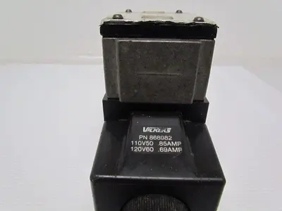 Vickers 02-119590 DG4S4LW-01 6C-B-60 Double Solenoid Hydraulic Valve 3-Pos 4-Way