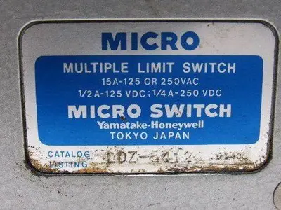 Yamatake Honeywell LDZ-5412 4 Position 125/250V AC/DC Micro Roller Plunge Switch