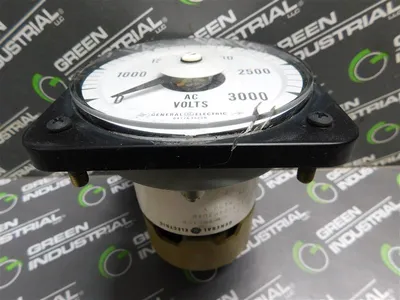 General Electric 103021PZUA2 AC Voltmeter 0-3000 VAC Cracked See Pics! Used