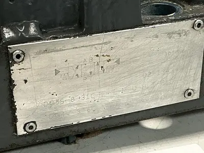 USED VICKERS DG4V-3-6C-M-U-HL7-60-B10