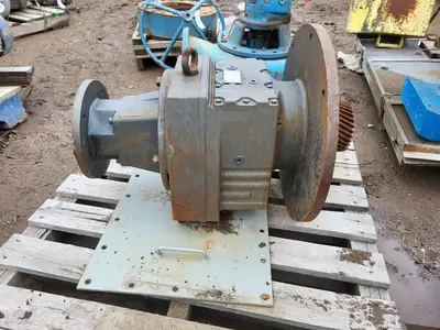 USED SEW-EURODRIVE 550MM-RF107AM284/286