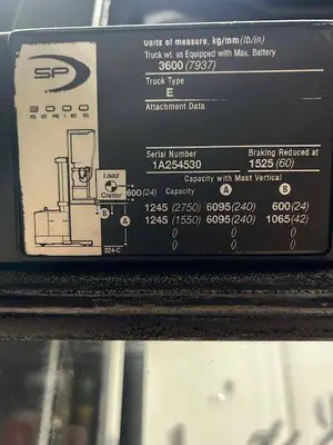 Used 2002 CROWN SP3020-30 Electric Lifters Illinois US | Somerset Equipment Sales #1543050