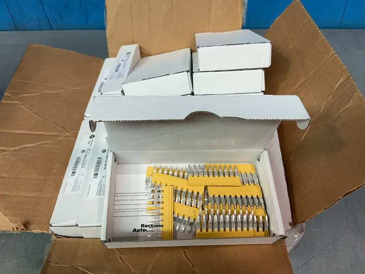 Used ALLENBRADLEY 1492CJLJ610 Terminal Blocks Ohio US | HGR 24 #1463386