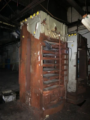Eemco 1000T Hydraulic Press