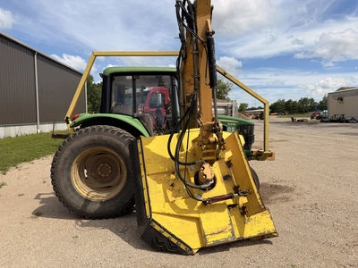 USED JOHN DEERE L06330H659679