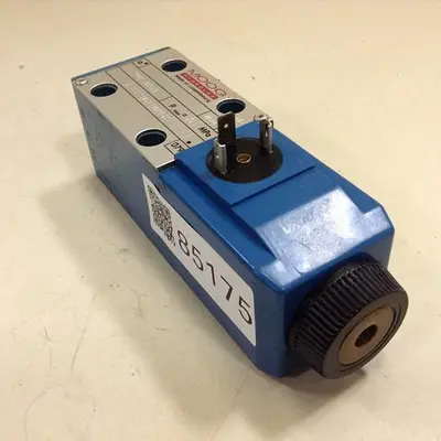 Used MOOG VDBEP06A40007GB Valves/Fittings Michigan US | Ideal Machinery #1309657