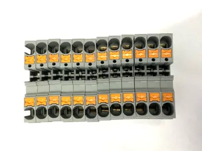 USED PHOENIX CONTACT FEED-THROUGH TERMINAL BLOCK 3211813 LOT OF 12