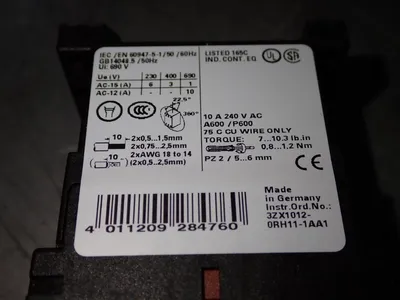 NEW SCHNEIDER ELECTRIC 3RH11401JB40