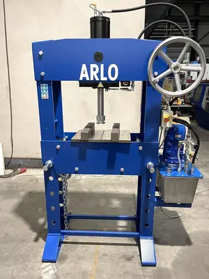 USED ARLO HP PRECISION PRESS 30 TON
